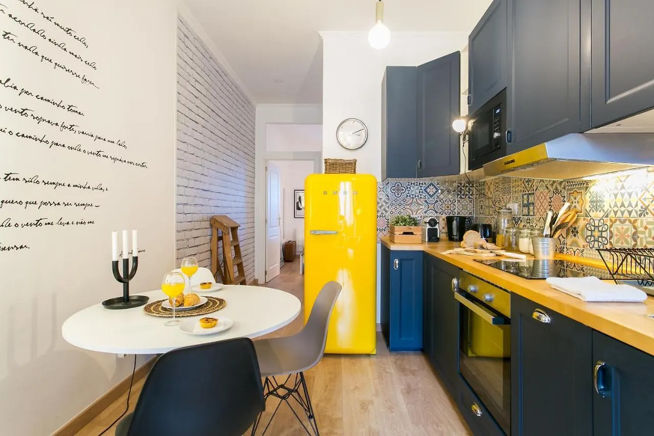 Charming Lisbon Home With Terrace St Amaro