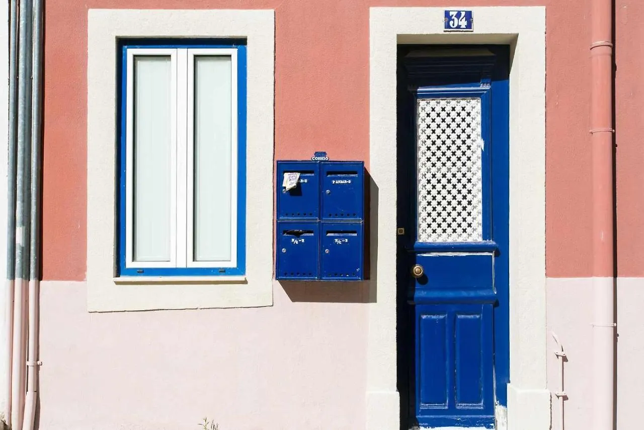Charming Lisbon Home With Terrace St Amaro Португалия
