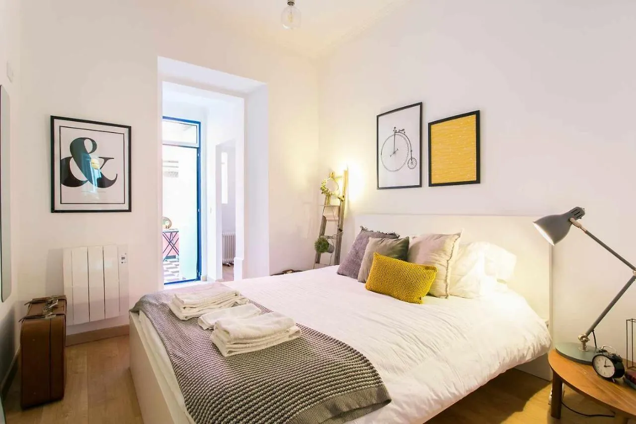 Apartment Charming Lisbon Home With Terrace St Amaro Portugal